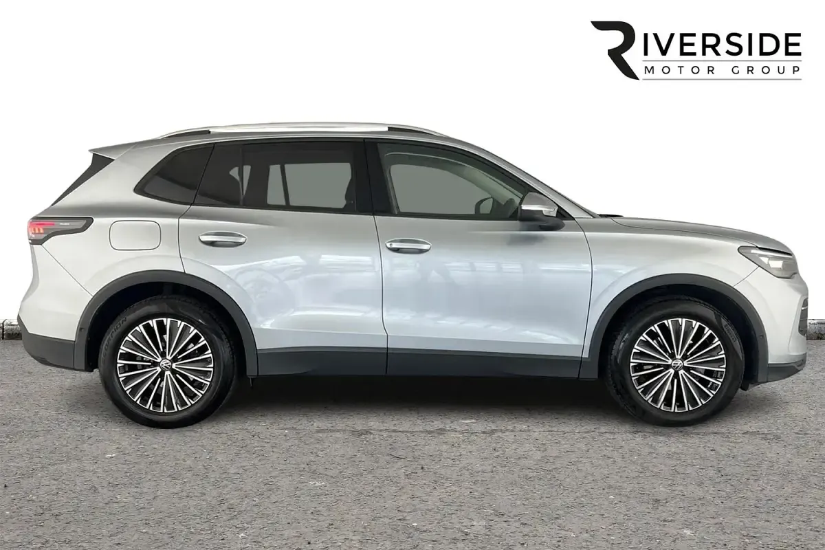 Used VW Tiguan Match 150 HP (110 kW) 2024 Silver SUV