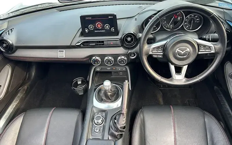 Used Mazda MX5 Inclusive 160 HP (117 kW) 2018 Blue Cabriolet
