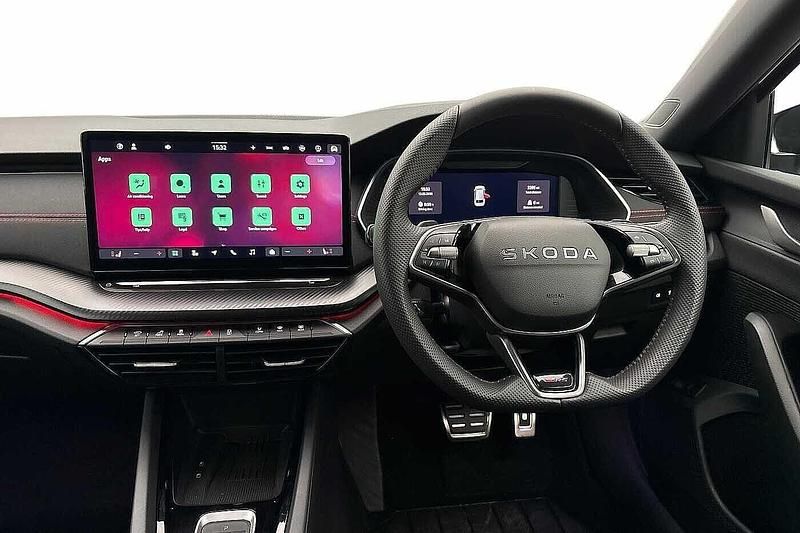 Used Skoda Octavia vRS 265 HP (194 kW) 2025 Water world green Estate