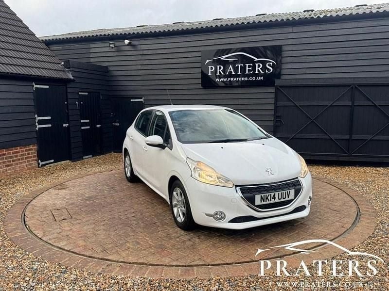 White Used 2014 Peugeot 208 Active Hatchback | £3,000 (Good price) - Image 1/4