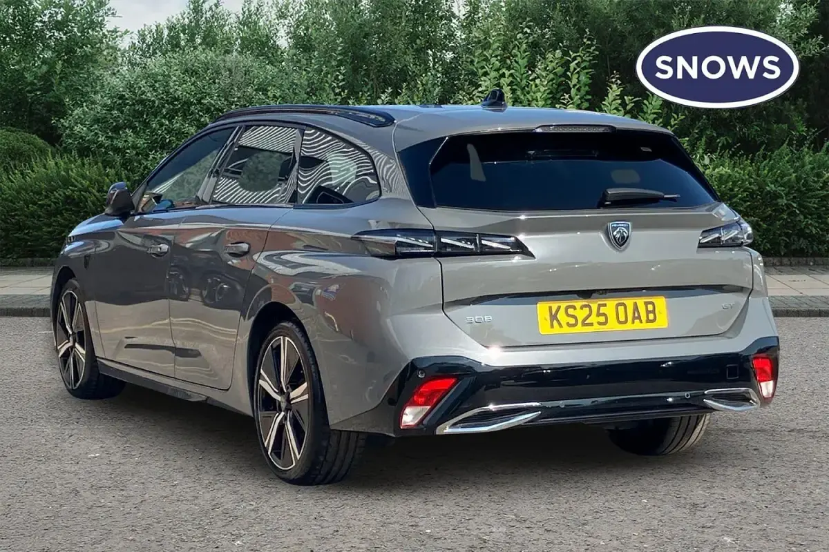 Used Peugeot 308 GT 136 HP (100 kW) 2025 Grey