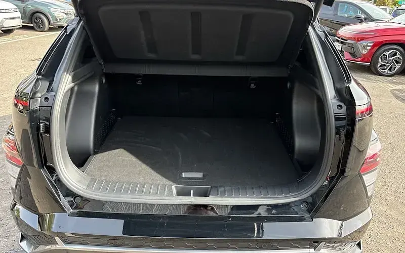 Second-hand Hyundai Kona N Line 129 CP (94 kW) 2025 Negru SUV