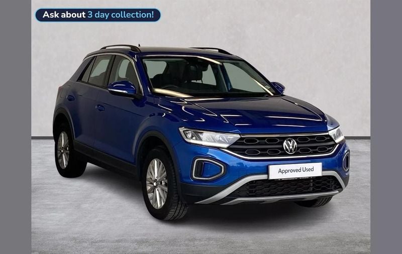 Blue Used 2023 VW T-Roc Life SUV | £22,545 (Fair price) - Image 1/4