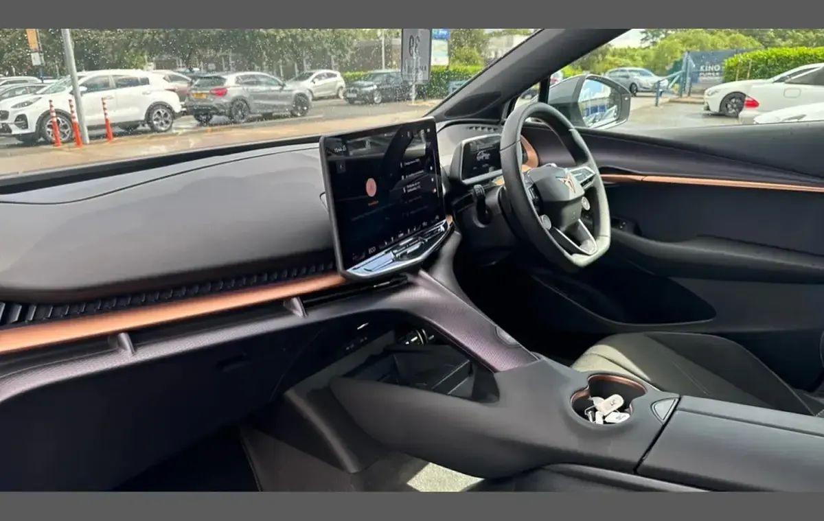 Used Cupra Tavascan 210 kW (286 HP) 2025 White SUV