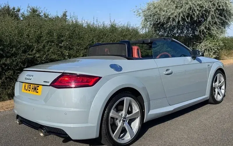Used Audi TT Roadster Design 245 HP (180 kW) 2019 Grey Cabriolet