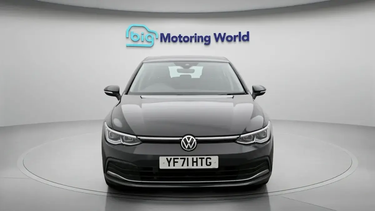 Used VW Golf VII Style 130 HP (95 kW) 2021 Grey Hatchback