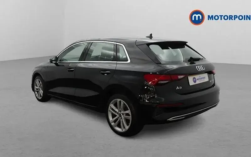 Used Audi A3 Sportback e-tron Sport 204 HP (150 kW) 2025 Hatchback