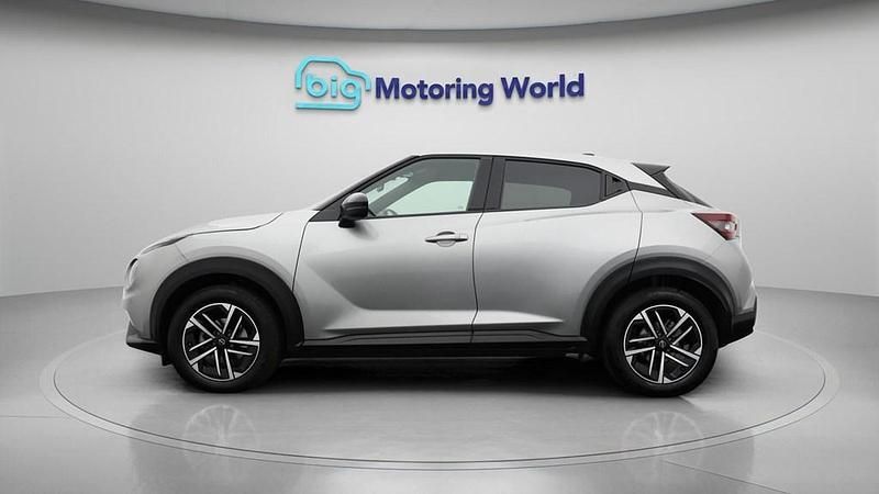 Used Nissan Juke N-Connecta 143 HP (105 kW) 2025 Silver SUV