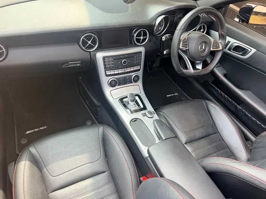 Used Mercedes E250 AMG line 201 HP (147 kW) 2017 Blue Cabriolet