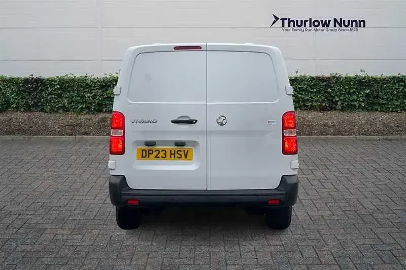 Used Vauxhall Vivaro S 100 HP (73 kW) 2023 White MPV