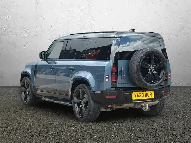 Begagnad Land Rover Defender HSE Dynamic 2023 Blå SUV