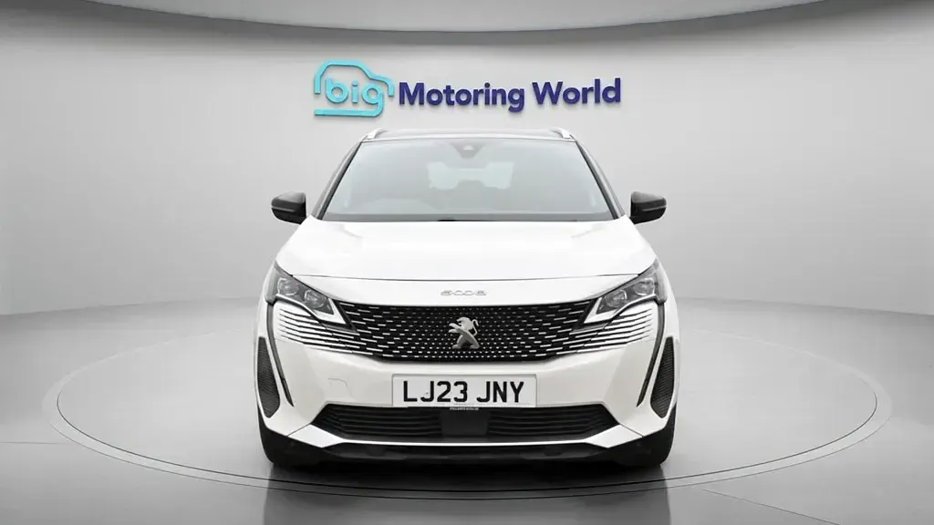 Second-hand Peugeot 5008 GT 130 CP (95 kW) 2023 Alb SUV