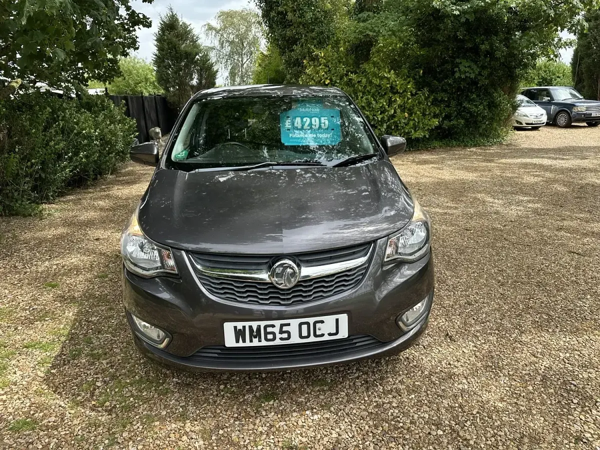 Used Vauxhall Viva 75 HP (55 kW) 2015 Grey Hatchback