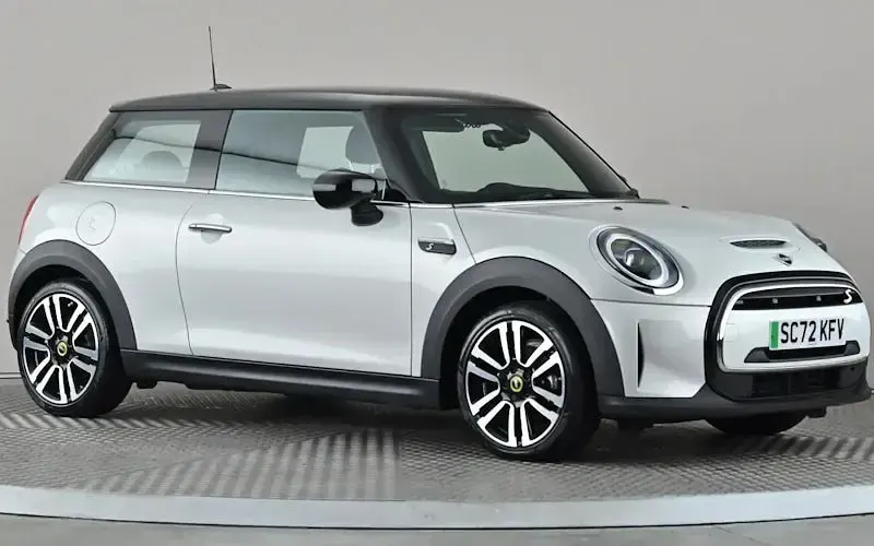 Used Mini Cooper S Level 2 135 kW (184 HP) 2023 Hatchback