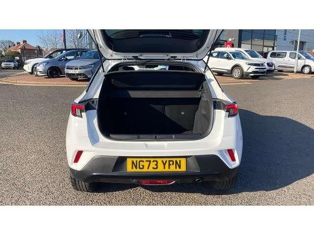 Used Vauxhall Mokka 101 HP (74 kW) 2023 White SUV
