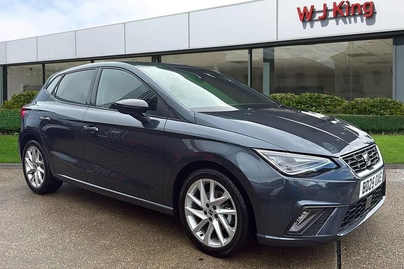 Grey New 2025 Seat Ibiza FR Hatchback | £17,095 (Fair price) - Image 1/3
