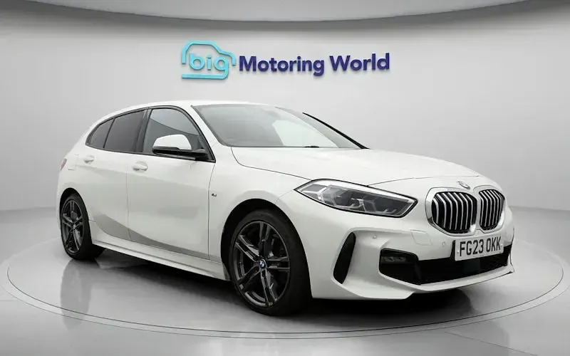 Used BMW 118 M Sport 136 HP (100 kW) 2023 White Hatchback