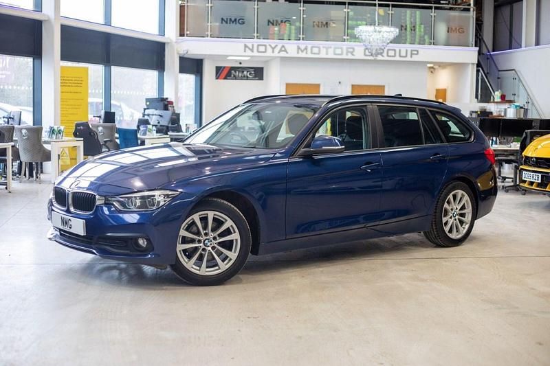 Blue Used 2017 BMW 320 Estate | £5,849 (Fair price) - Image 1/4