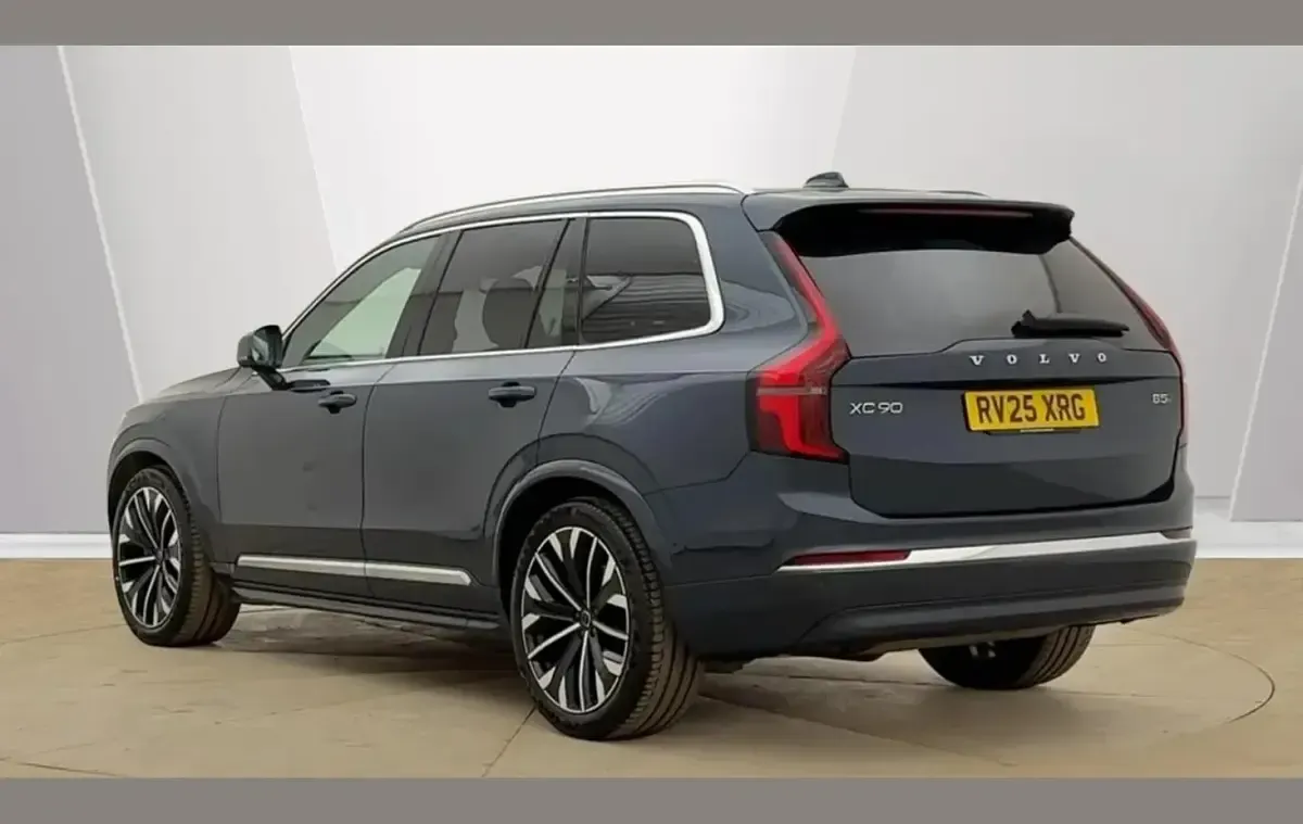 Used Volvo XC90 Ultra 247 HP (181 kW) 2025 Blue SUV