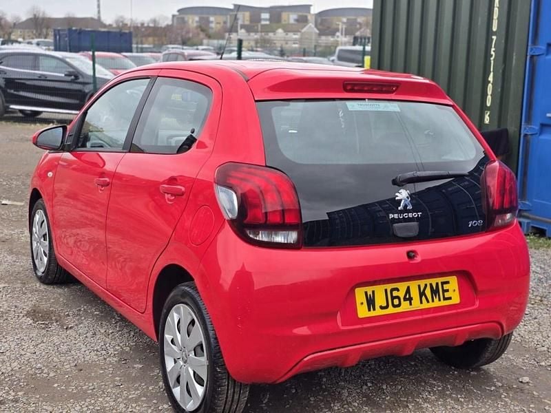 Used Peugeot 108 Active 68 HP (50 kW) 2015 Red Hatchback