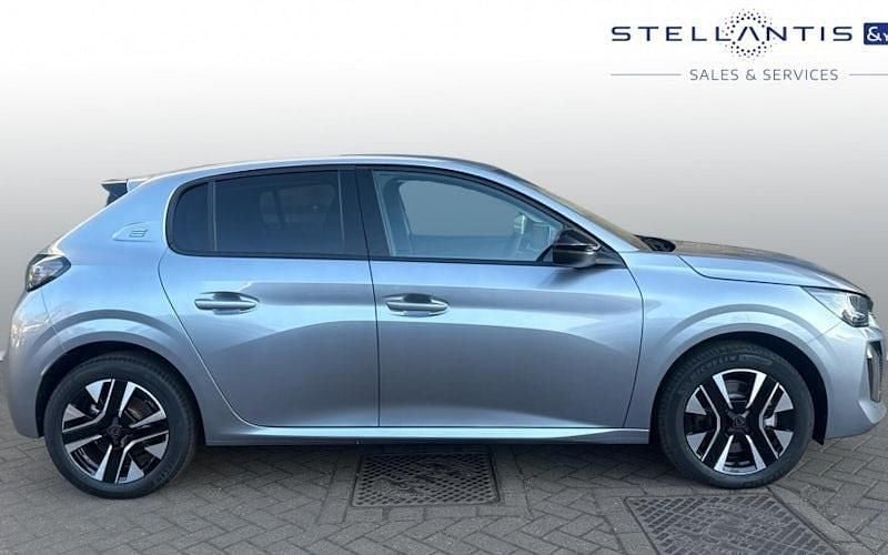 Used Peugeot e-208 Style 100 kW (137 HP) 2023 Hatchback