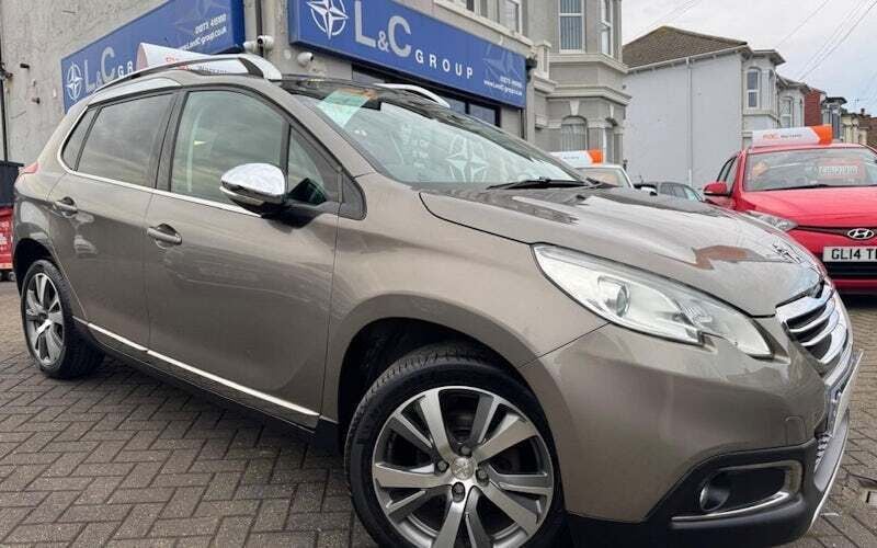 Grey Used 2015 Peugeot 2008 SUV | £6,690 (Fair price) - Image 1/4