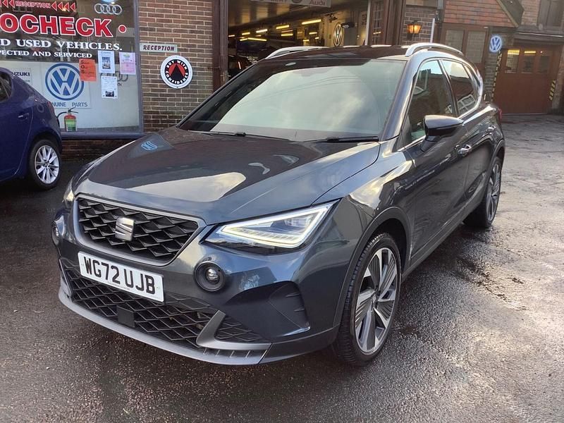 Grey Used 2023 Seat Arona FR SUV | £15,495 (Fair price) - Image 1/4