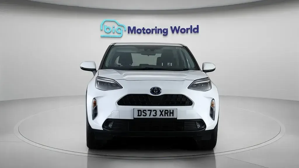 Used Toyota Yaris Cross 116 HP (85 kW) 2023 White SUV