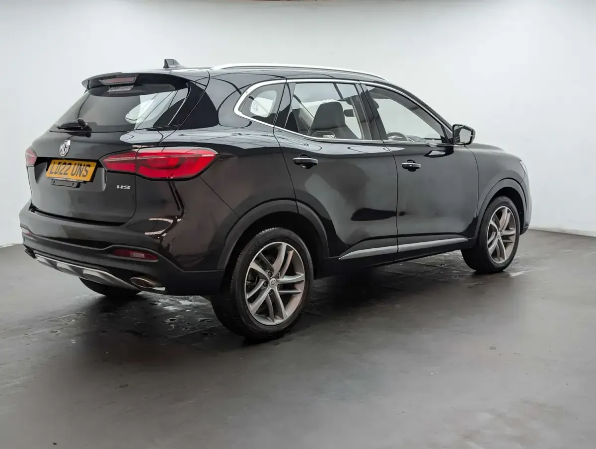 Used MG HS Exclusive 162 HP (119 kW) 2022 Black SUV