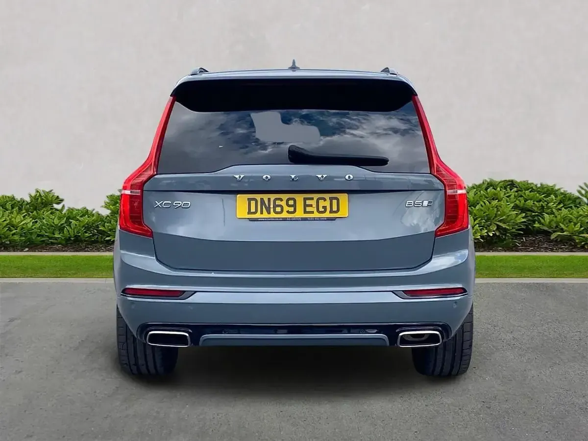 Used Volvo XC90 R-Design 235 HP (172 kW) 2019 Grey SUV