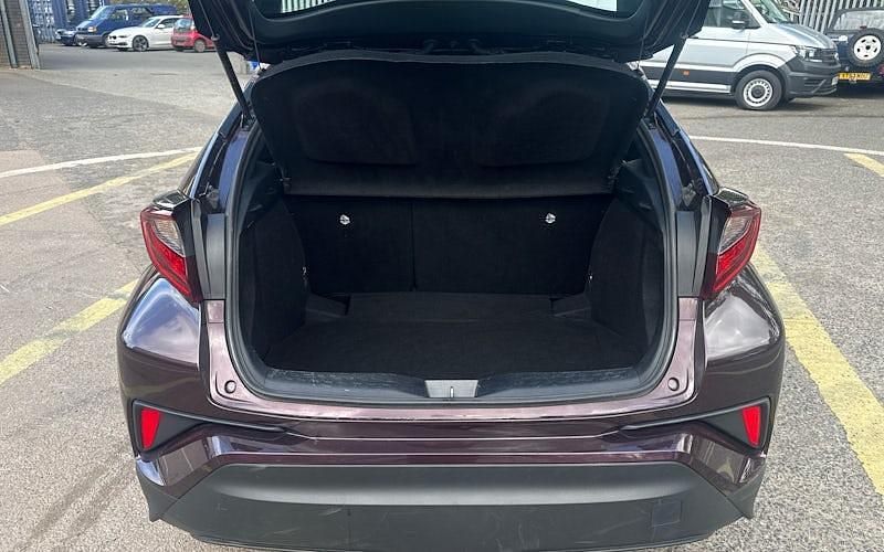 Used Toyota C-HR 122 HP (89 kW) 2023 Other SUV