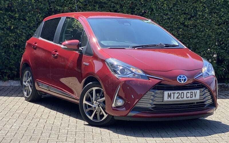 Red Used 2020 Toyota Yaris Hybrid Hatchback | £13,499 (Good price) - Image 1/4