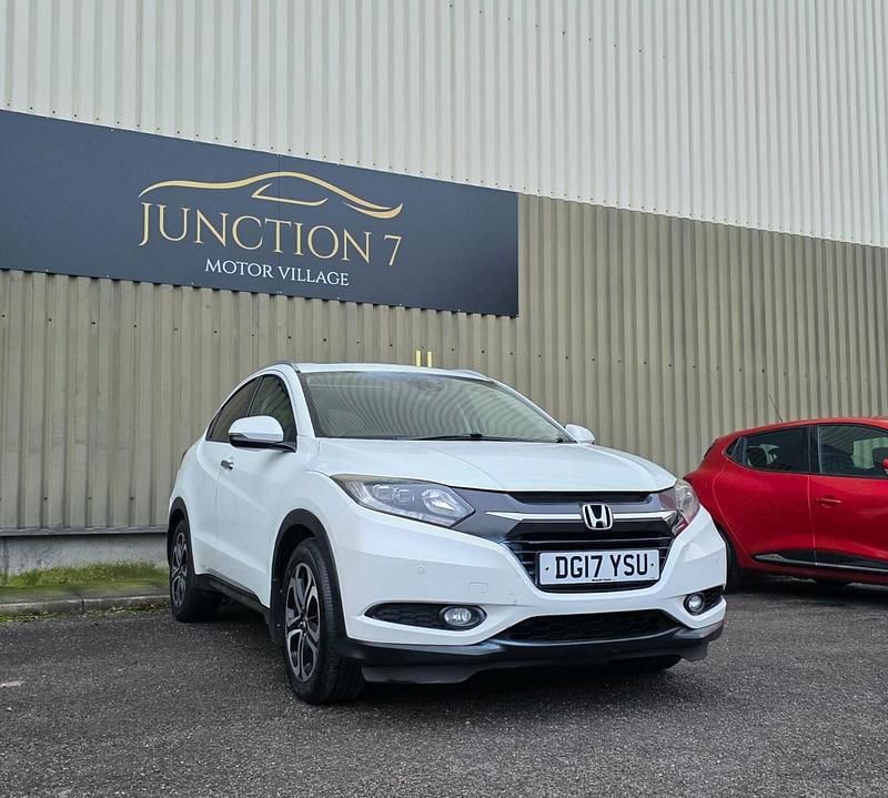 Used Honda HR-V EX 120 HP (88 kW) 2017 White SUV