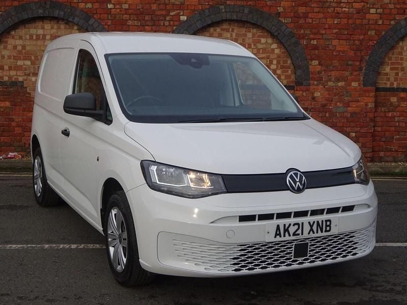 White Used 2021 VW Caddy S MPV | £14,995 (Good price) - Image 1/4