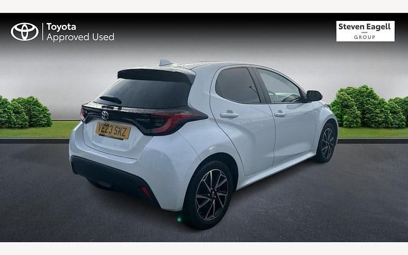 Used Toyota Yaris Hybrid Design 116 HP (85 kW) 2025 Hatchback