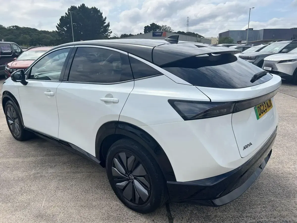 Used Nissan Ariya Evolve 175 kW (239 HP) 2023 White SUV