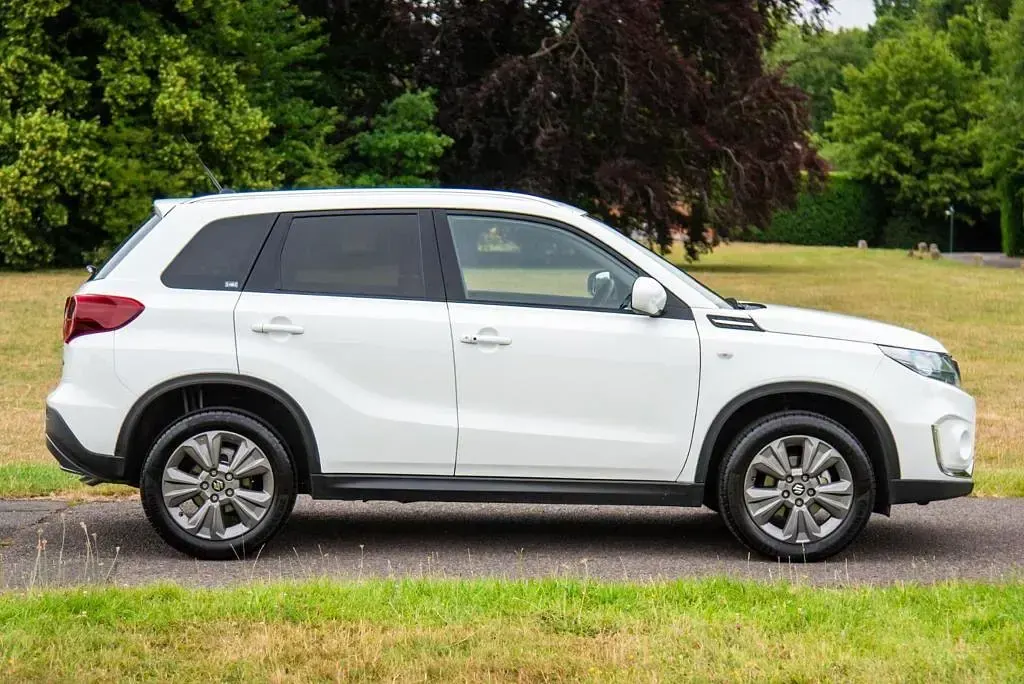 Used Suzuki Vitara SZ-T 2022 White SUV