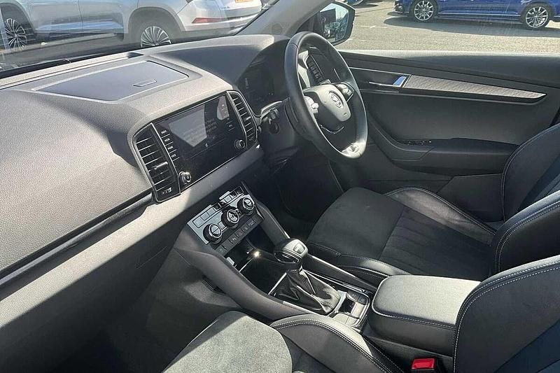 Gebraucht Skoda Karoq SE L 110 PS (80 kW) 2023 Schwarz SUV