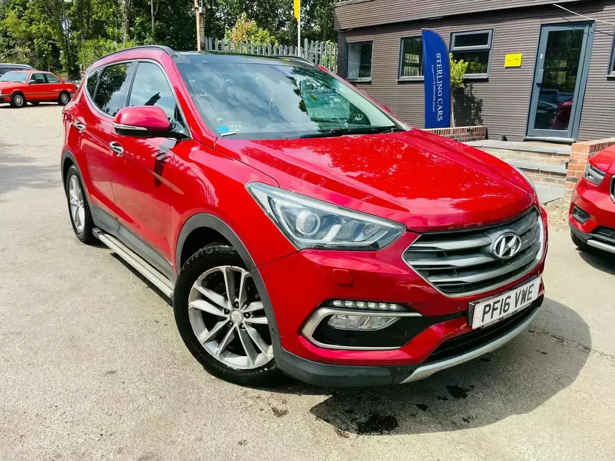 Used Hyundai Santa Fe Premium SE 200 HP (147 kW) 2016 Red SUV