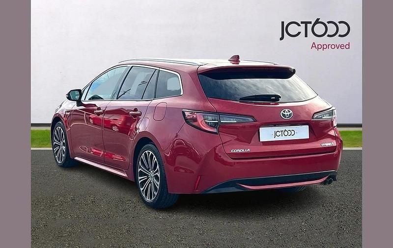 Used Toyota Corolla Sport 180 HP (132 kW) 2020 Red Estate