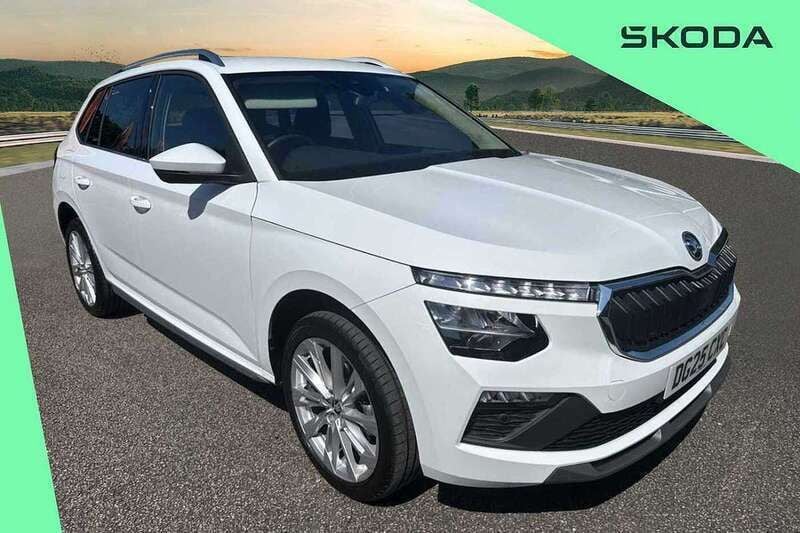 White Used 2025 Skoda Kamiq SE L SUV | £22,000 (A bit pricey) - Image 1/4