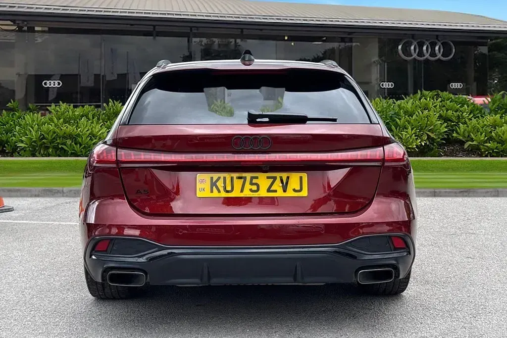 Used Audi A5 Advanced 150 HP (110 kW) 2025 Red Estate