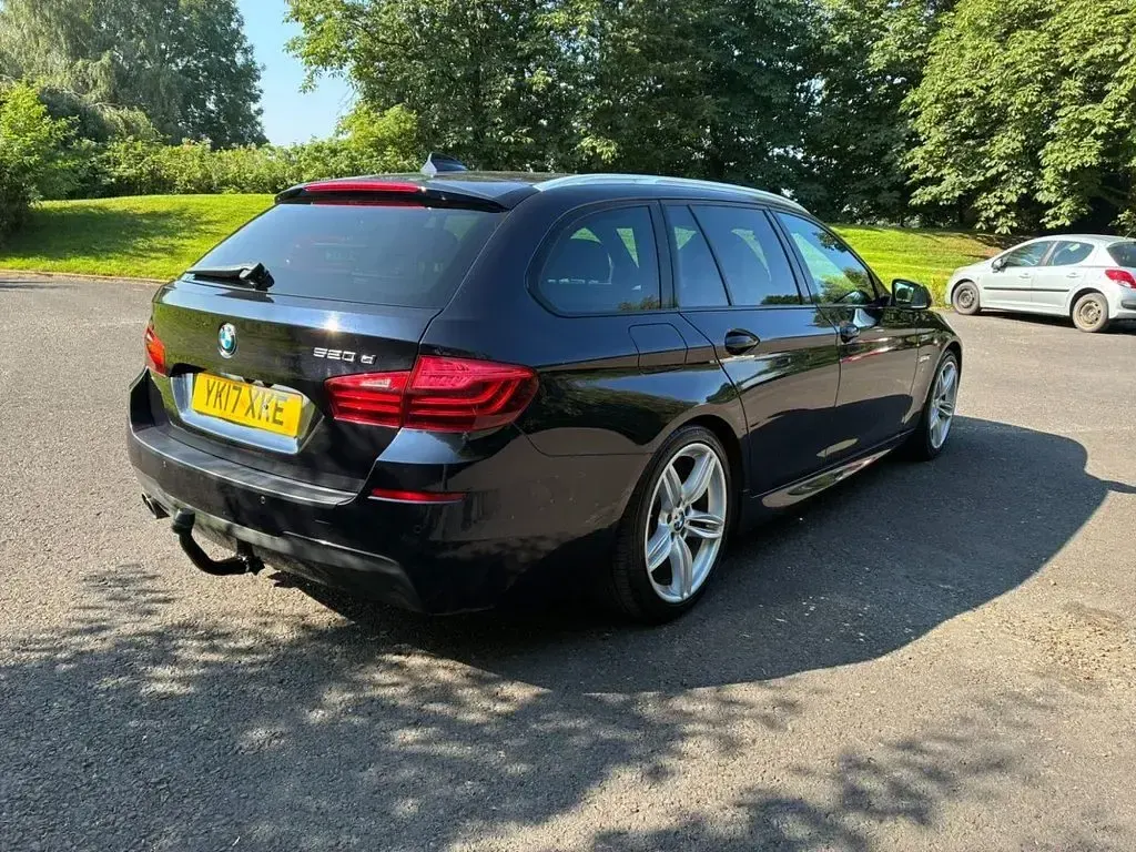 Used BMW 520 M Sport 190 HP (139 kW) 2017 Black Estate