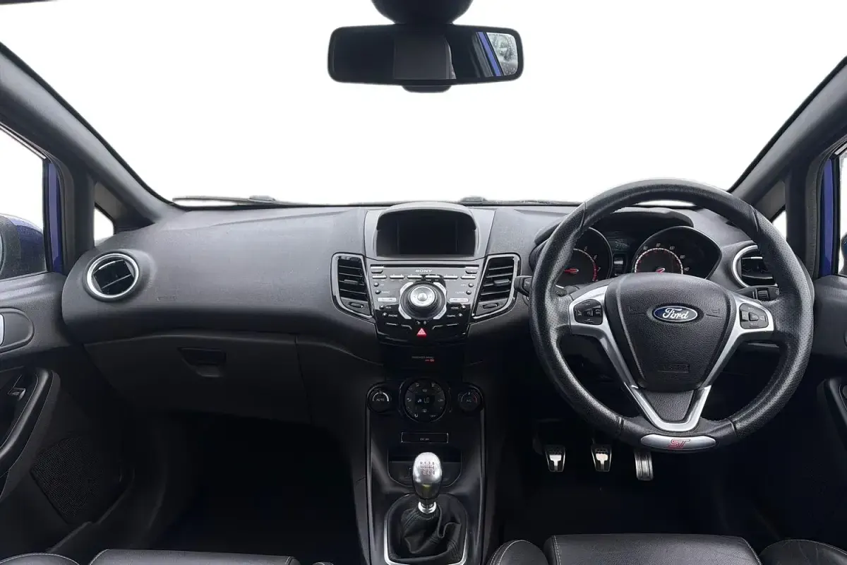 Used Ford Fiesta ST 182 HP (133 kW) 2017 Blue Hatchback