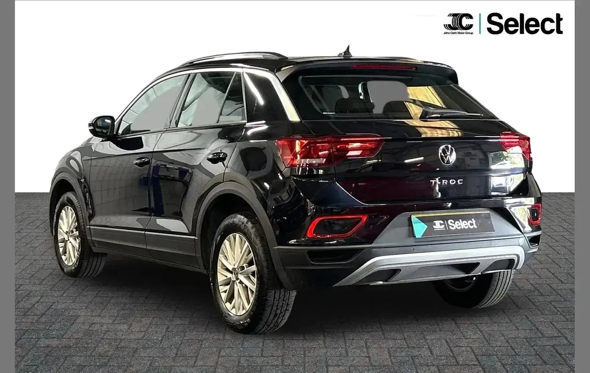Used VW T-Roc Life 147 HP (108 kW) 2022 Black SUV