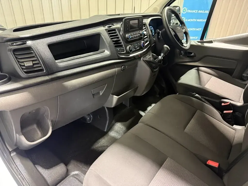 Used Ford Transit S 130 HP (95 kW) 2021 White Cabriolet