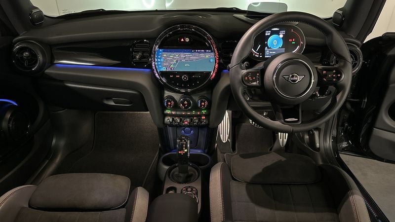 Used Mini John Cooper Works Hatch 228 HP (167 kW) 2023 Black Hatchback