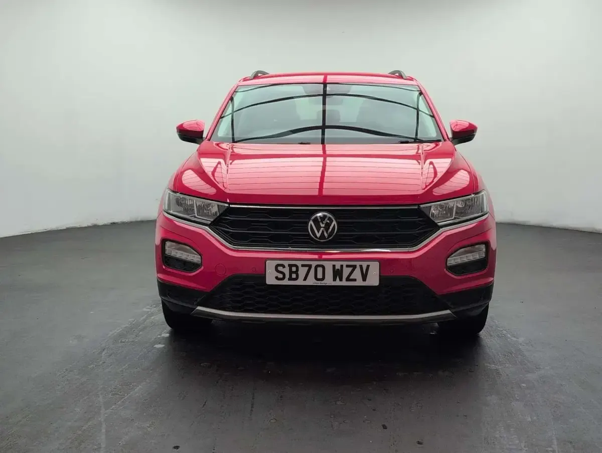 Used VW T-Roc SE 150 HP (110 kW) 2021 Red SUV