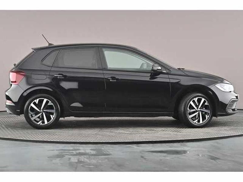 Used VW Polo 95 HP (69 kW) 2025 Hatchback