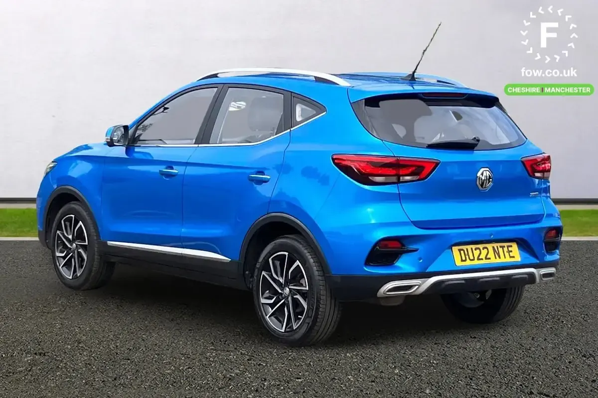 Usado MG ZS Exclusive 106 HP (77 kW) 2022 Azul SUV